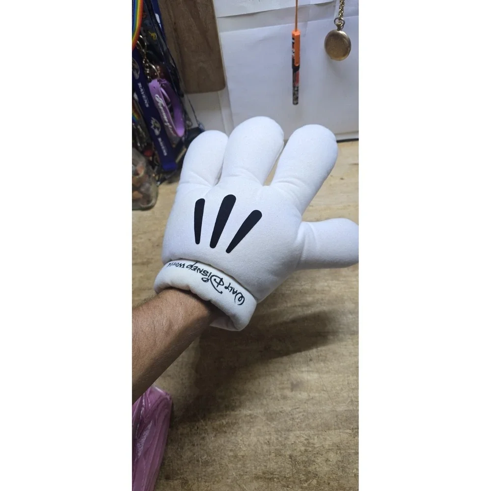 Disney World Mickey Mouse White Plush Glove Hand